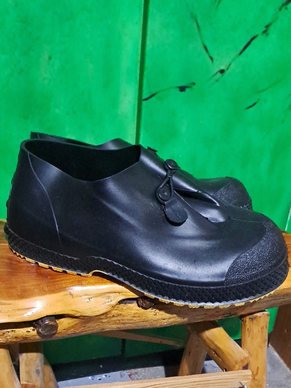Servus Rubber Over The Shoe Boots